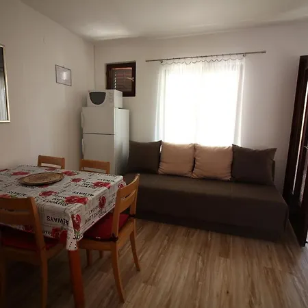 Apartment With A Parking Space Sveti Vid, Krk - 18139 Malinska