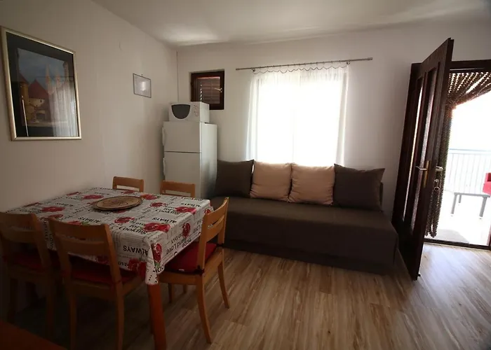 شقة With A Parking Space Sveti Vid, Krk - 18139 مالينسكا