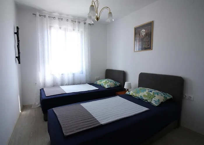 شقة With A Parking Space Sveti Vid, Krk - 18139