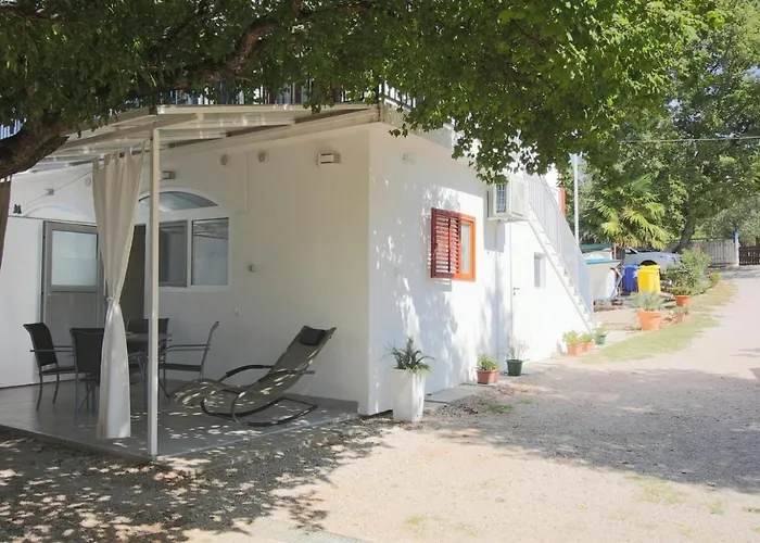 Apartamento With A Parking Space Sveti Vid, Krk - 18139 *
